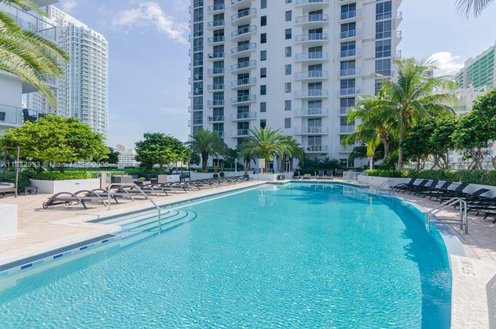 1060 Brickell Ave #3315, Miami FL 33131