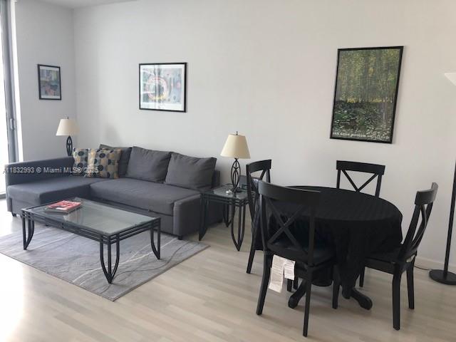 1060 Brickell Ave #3315, Miami FL 33131