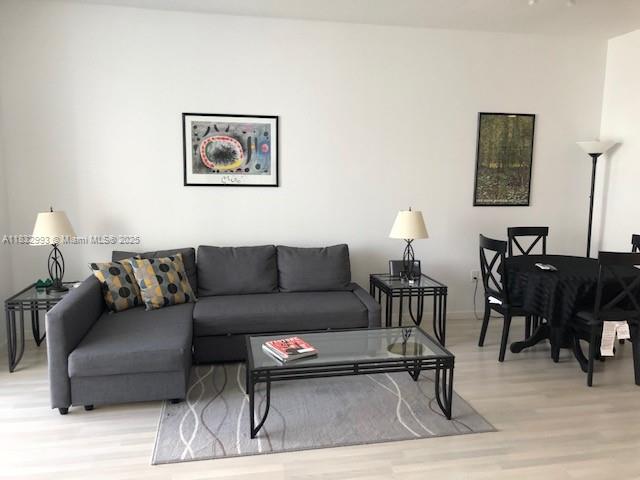 1060 Brickell Ave #3315, Miami FL 33131