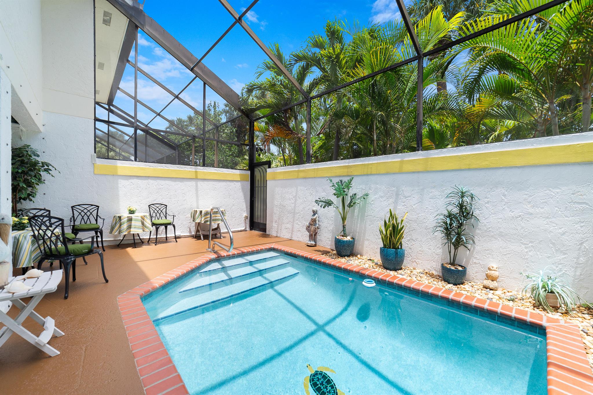 Image to showcase the property located at 703 Sea Oats Drive C-4