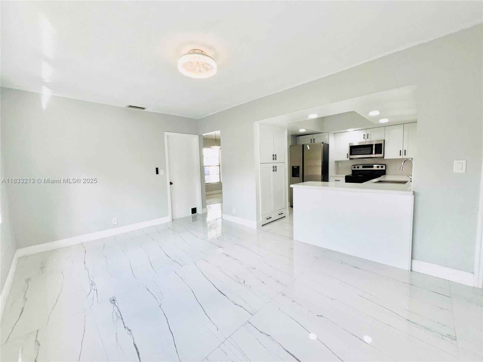 4971 SW 7th Ct