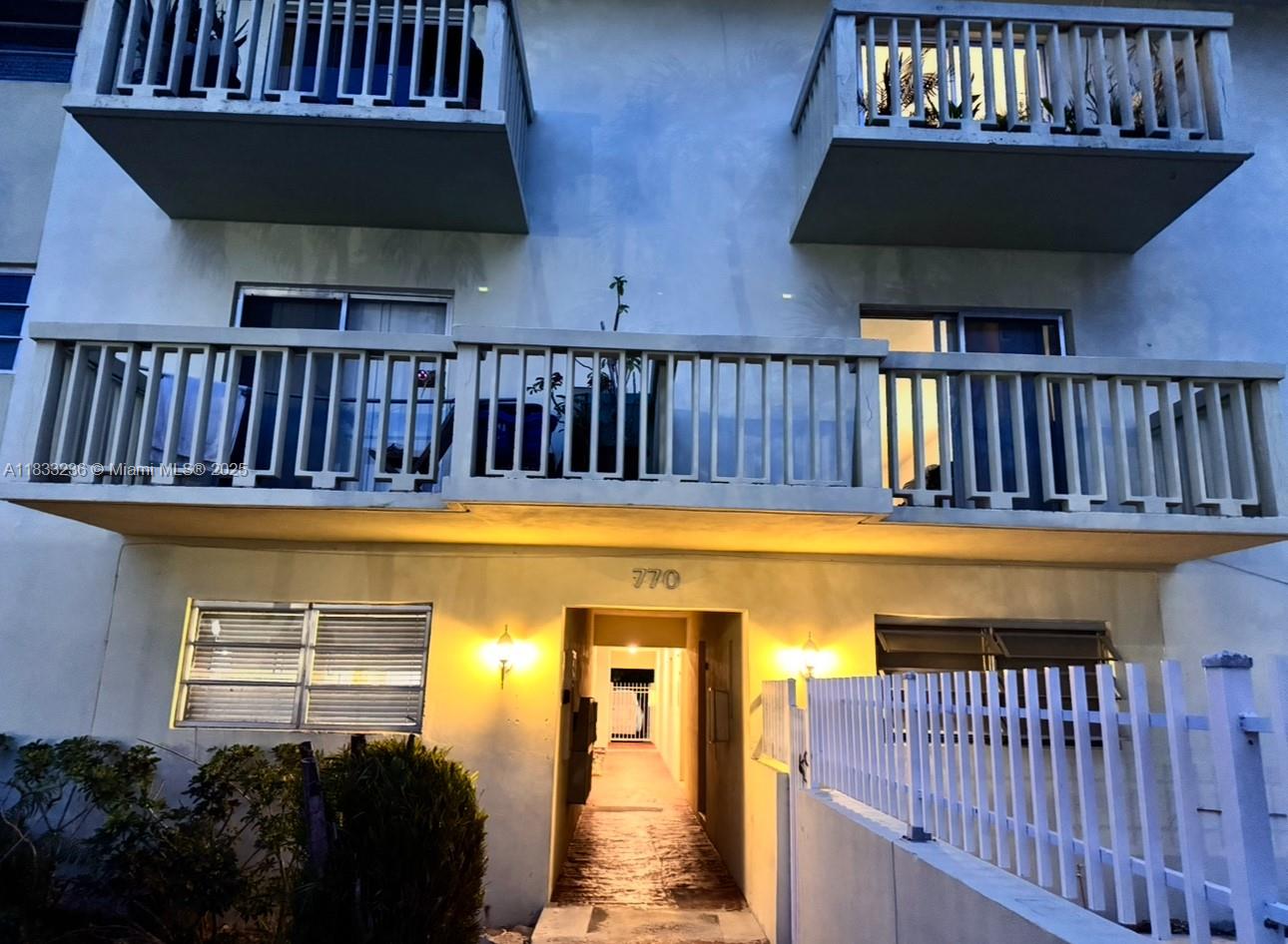 770 NE 128th St 104