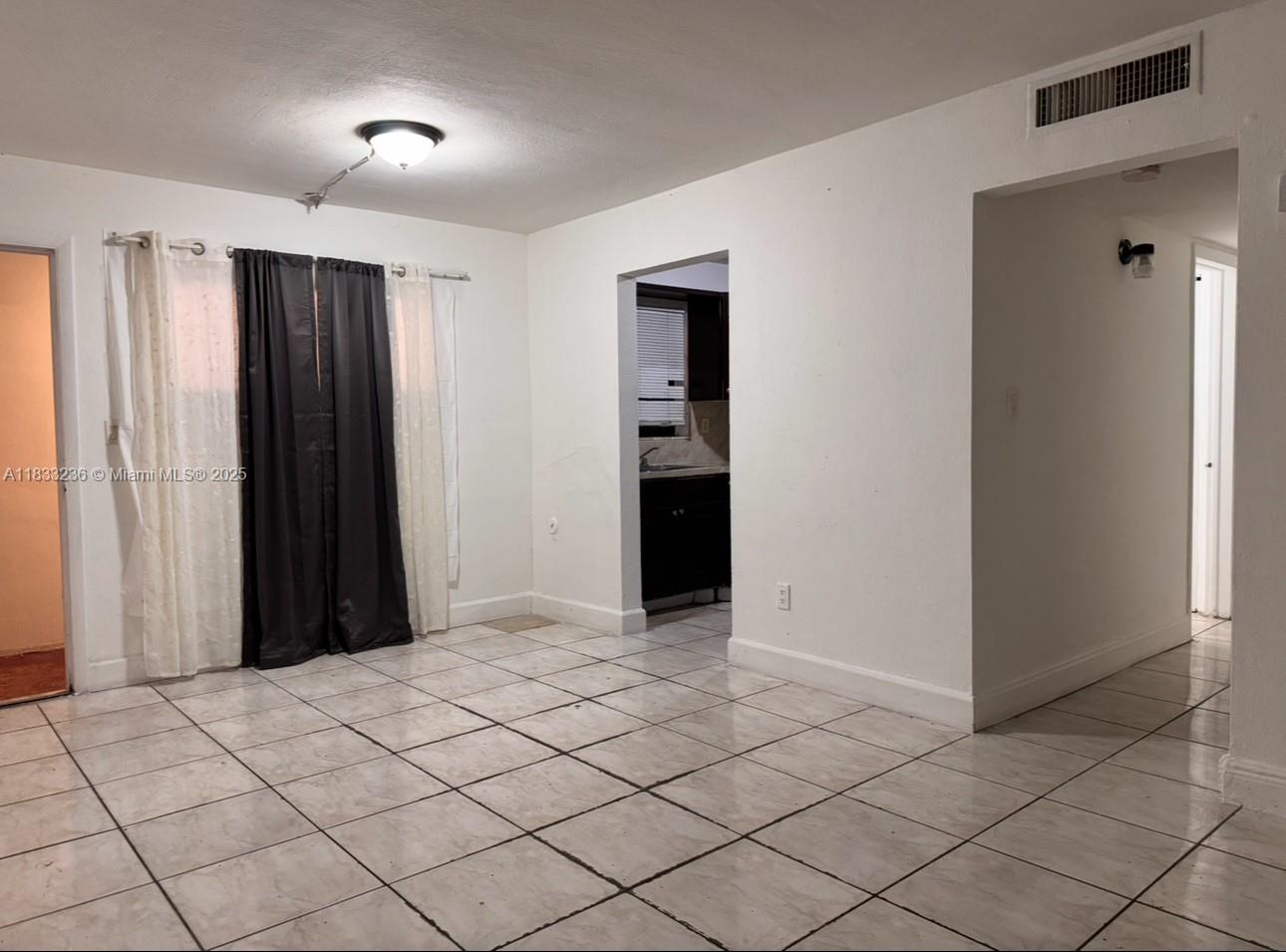 770 NE 128th St 104