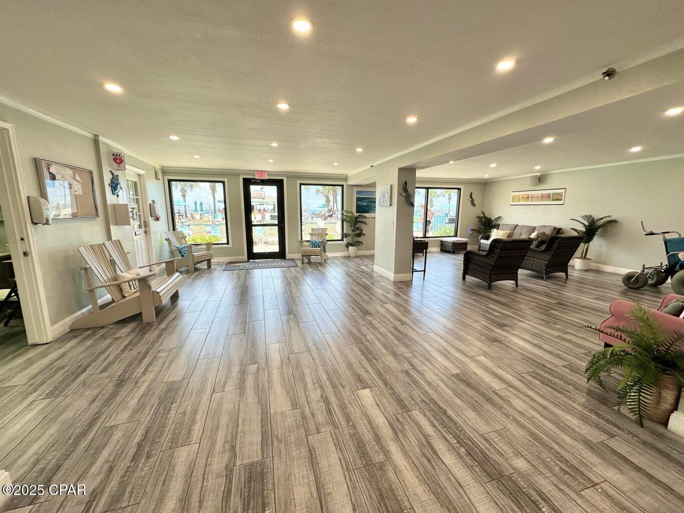 Image 66 For 8743 Thomas Drive 924