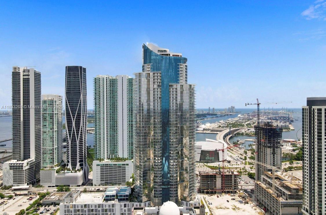 851 NE 1st Ave #3510, Miami FL 33132