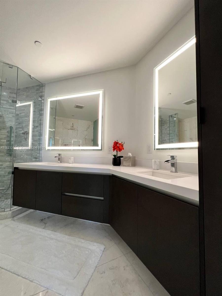 851 NE 1st Ave #3510, Miami FL 33132