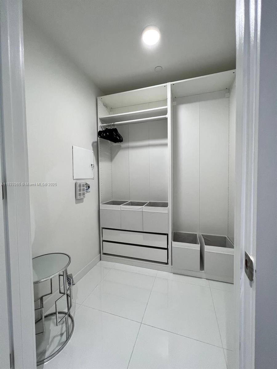 851 NE 1st Ave #3510, Miami FL 33132