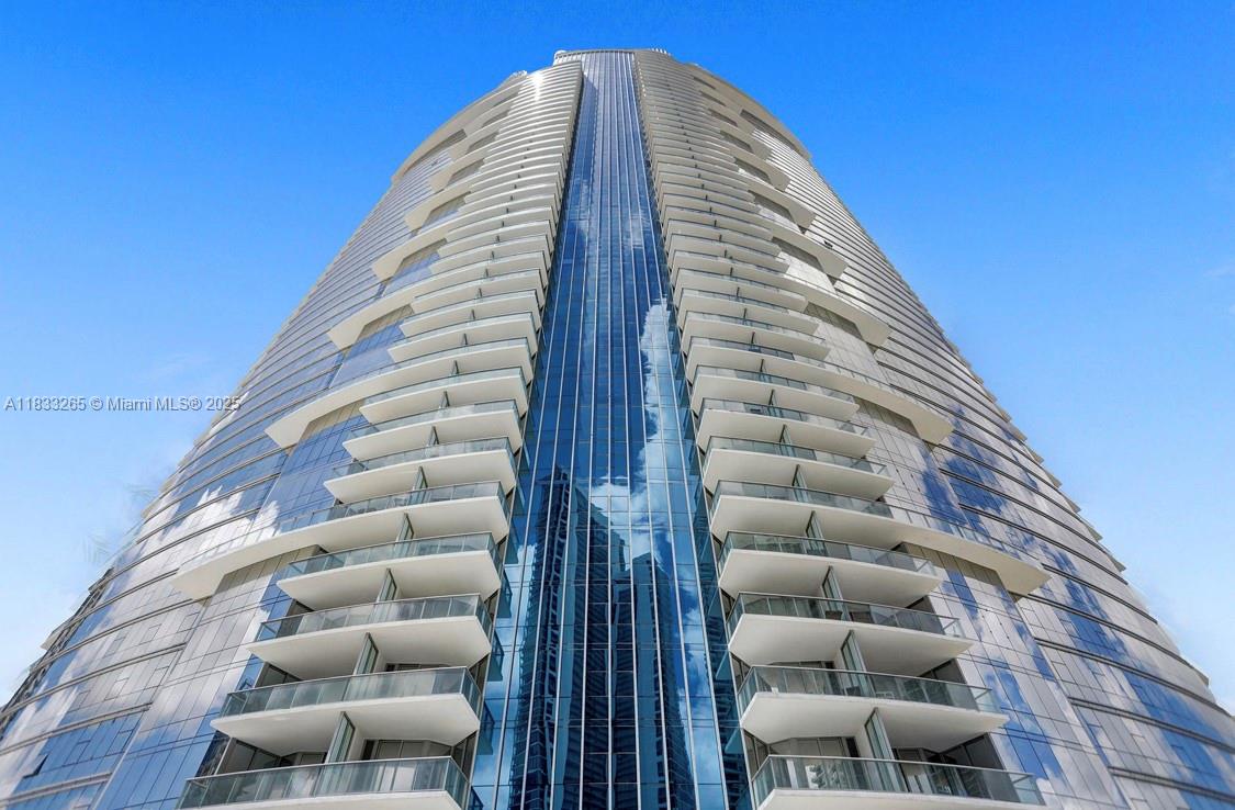851 NE 1st Ave #3510, Miami FL 33132