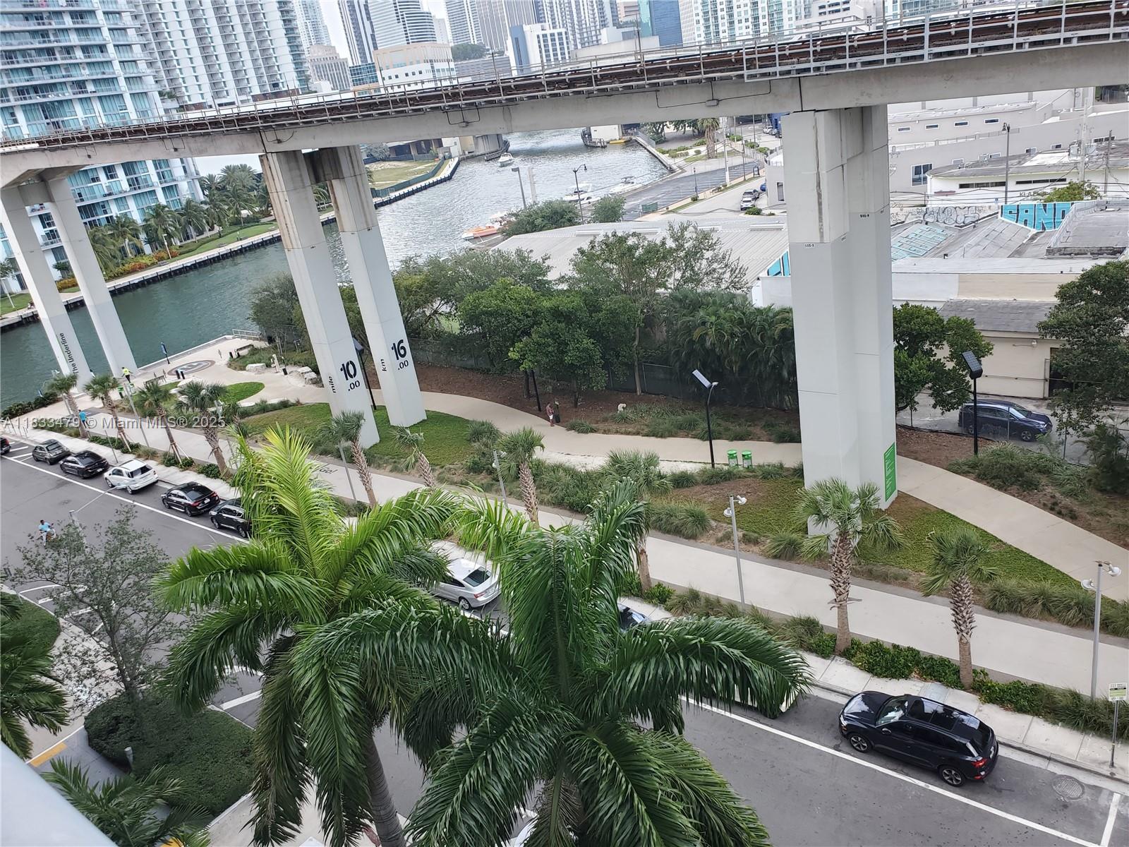 690 SW 1st Ct #1906, Miami FL 33130