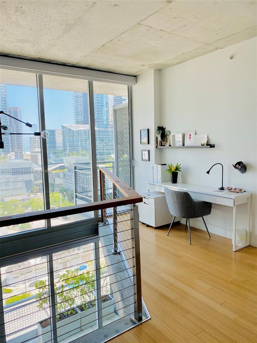 690 SW 1st Ct #1906, Miami FL 33130