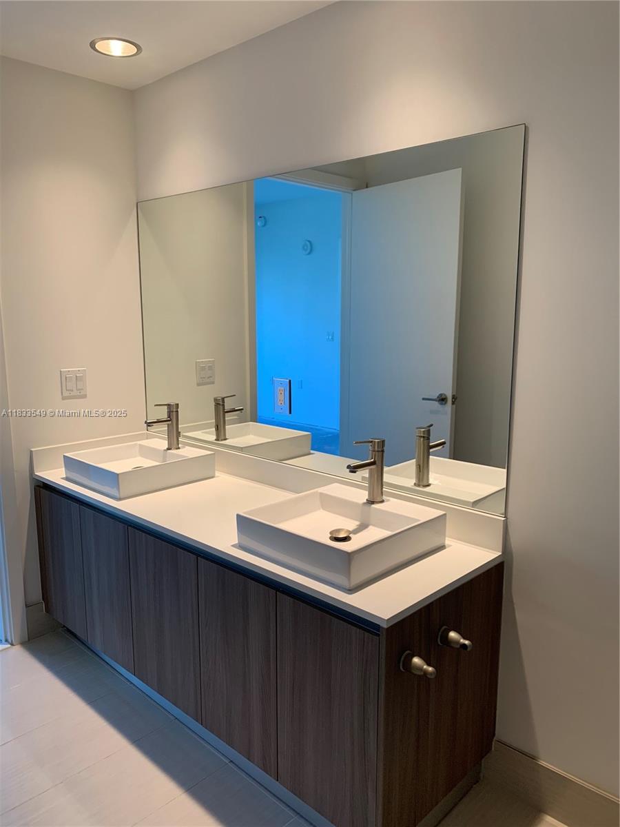 201 SW 17th Rd #310, Miami FL 33129