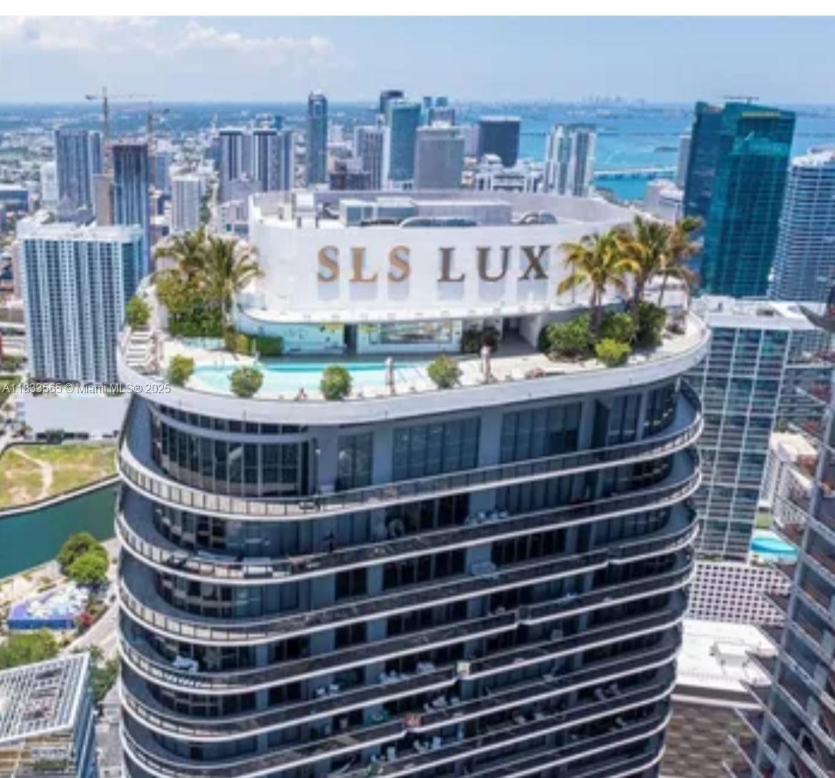 Condo for Sale in Miami, FL