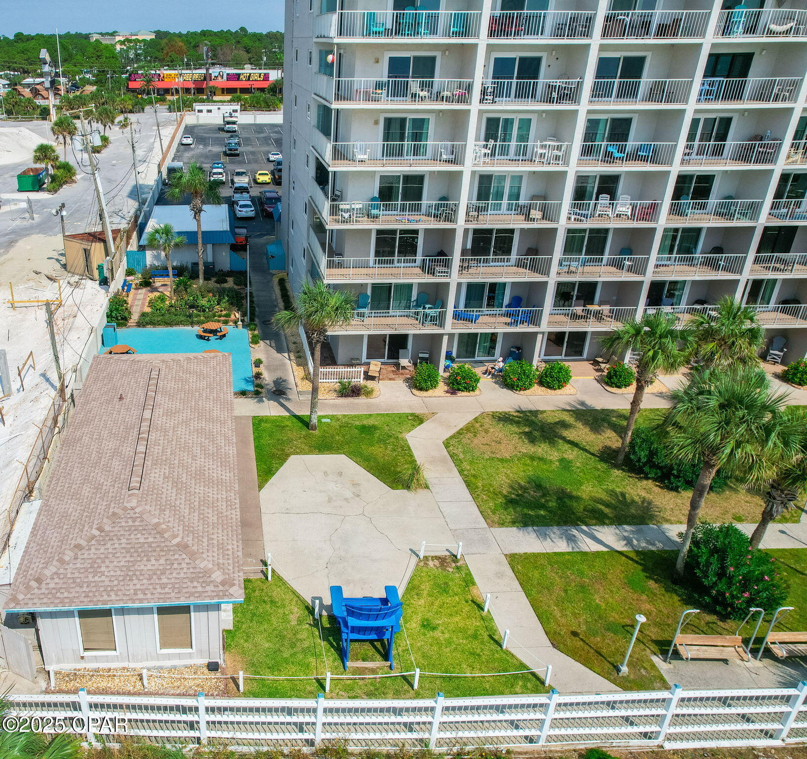 Image 33 For 8743 Thomas Drive 1207