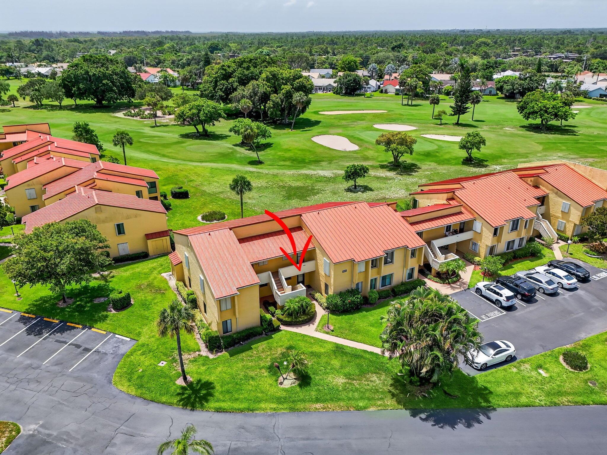 Photo 35 of home located at 5335 SE Miles Grant Road 102, Stuart FL