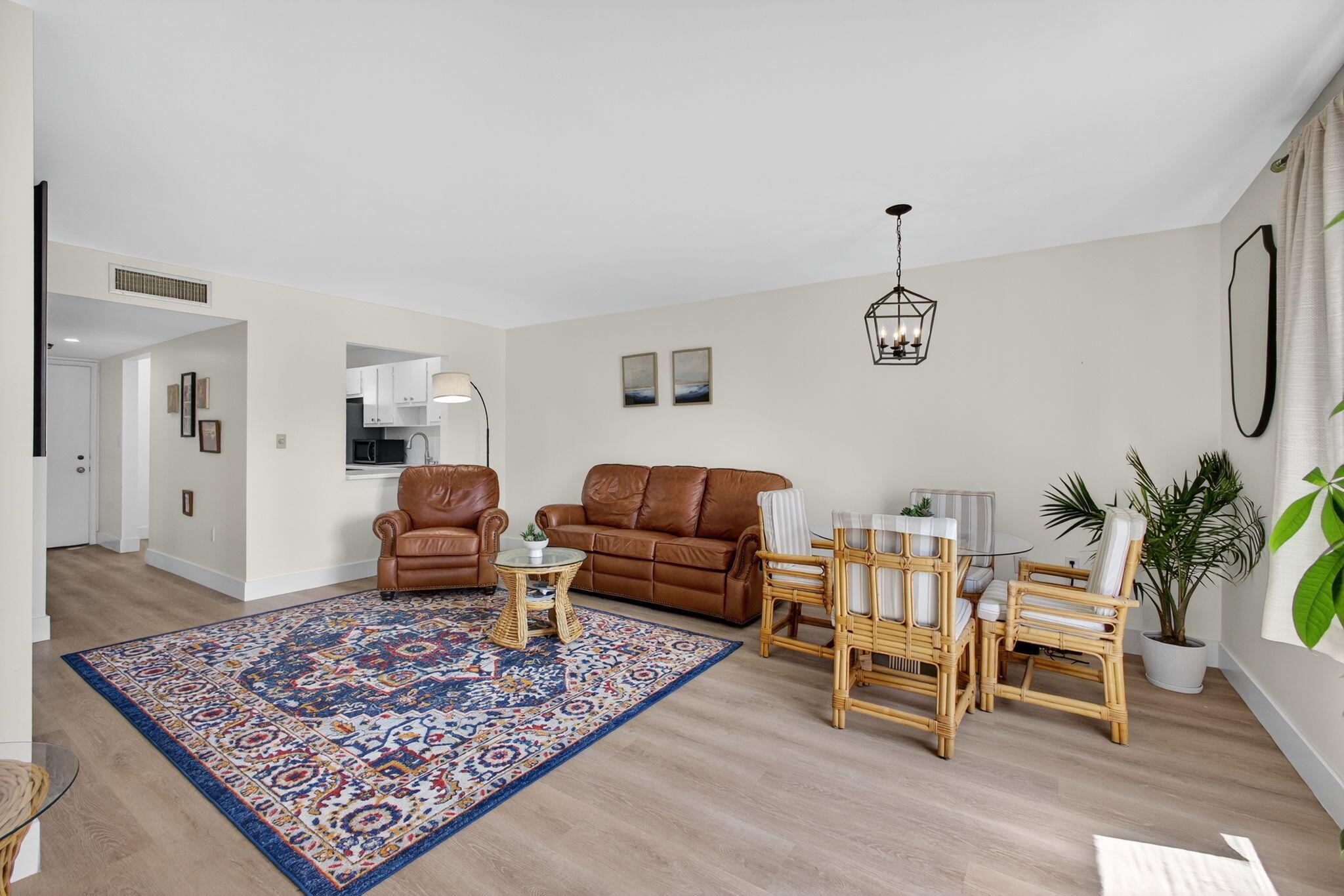 Photo 8 of home located at 5335 SE Miles Grant Road 102, Stuart FL