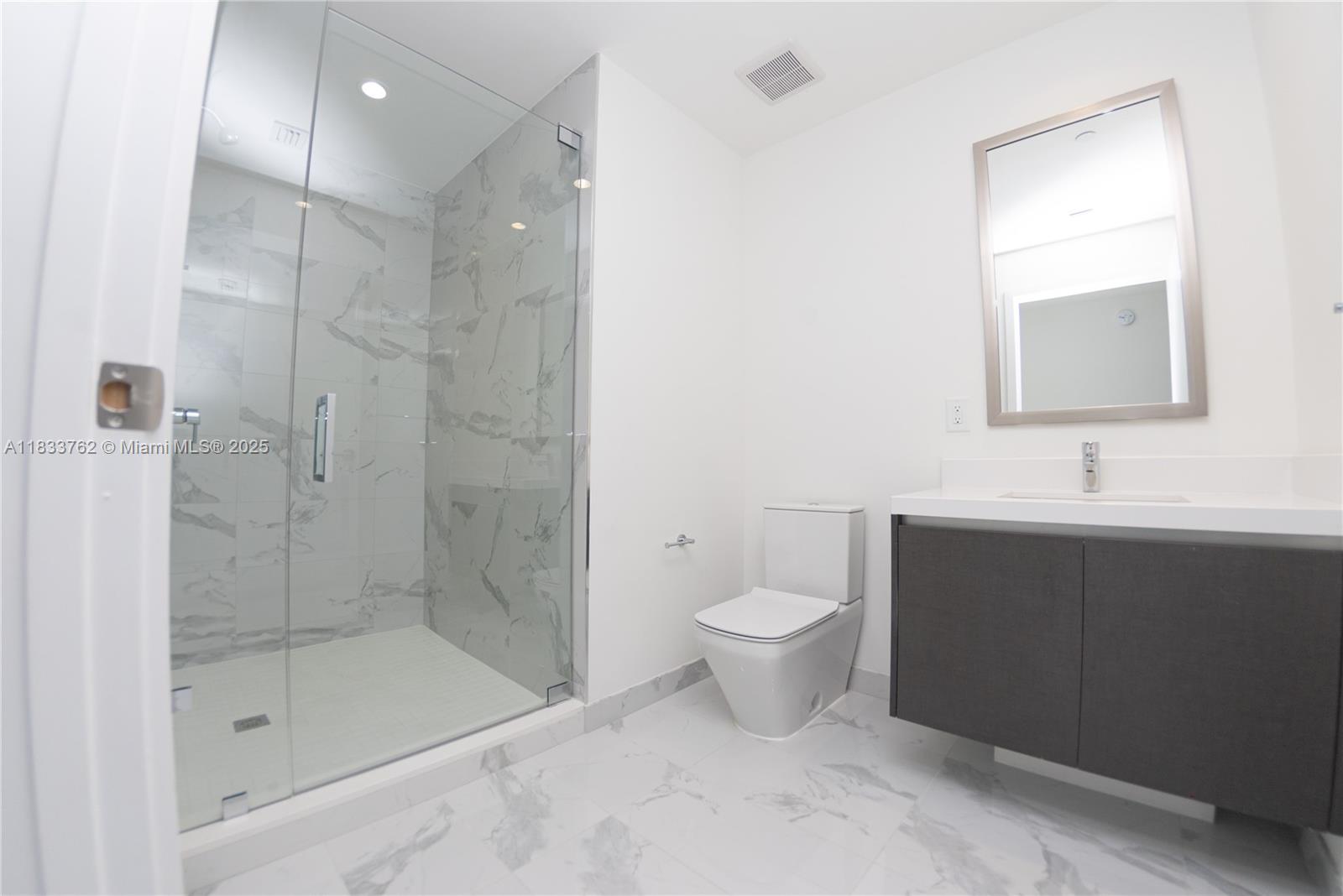 851 NE 1st Ave #2211, Miami FL 33132