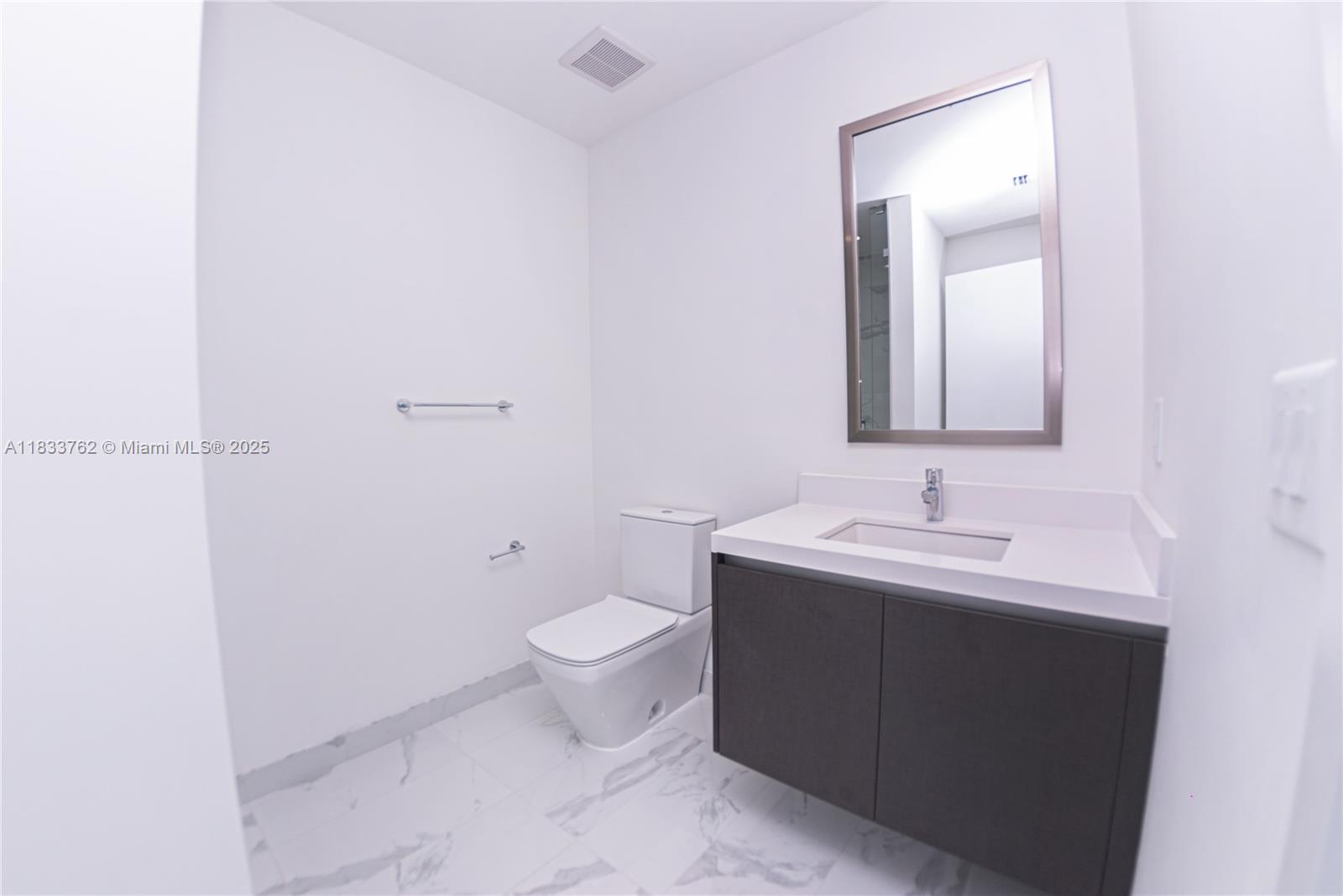 851 NE 1st Ave #2211, Miami FL 33132