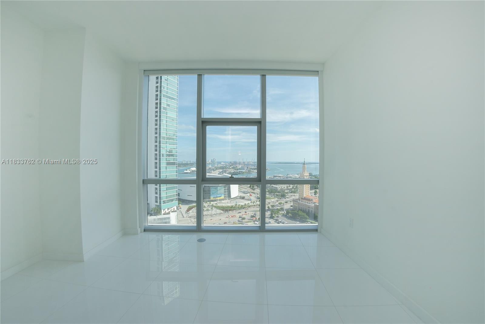 851 NE 1st Ave #2211, Miami FL 33132