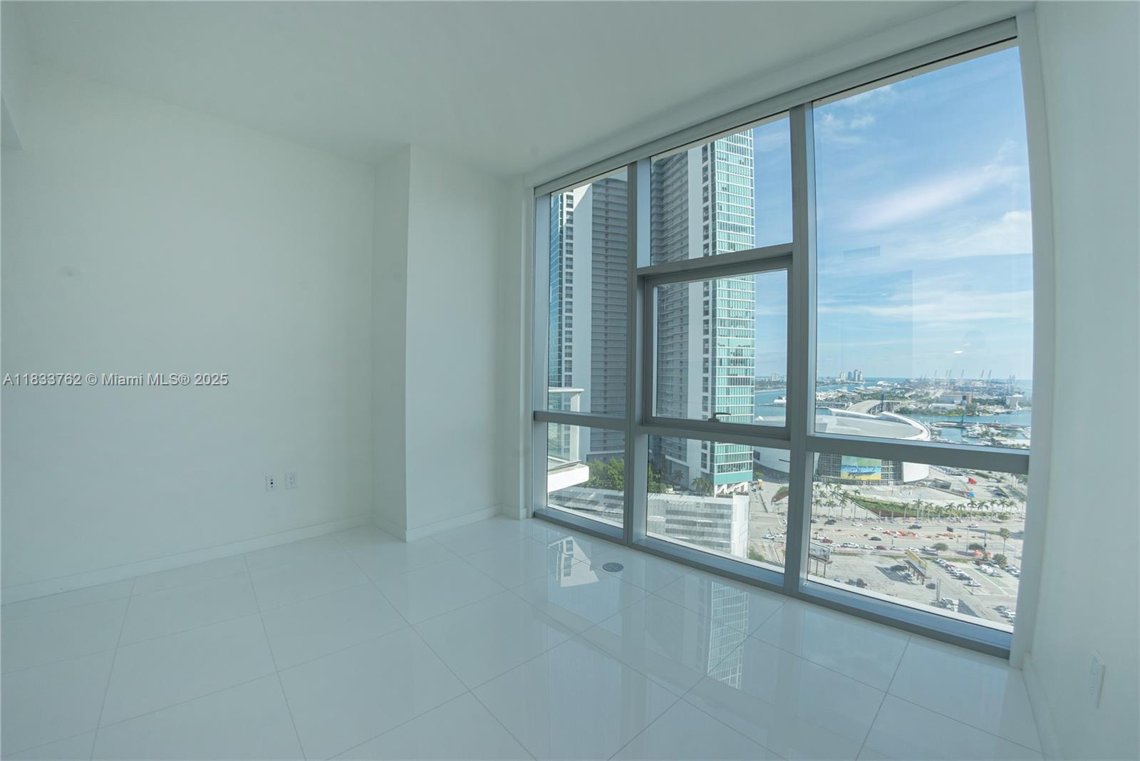 851 NE 1st Ave #2211, Miami FL 33132