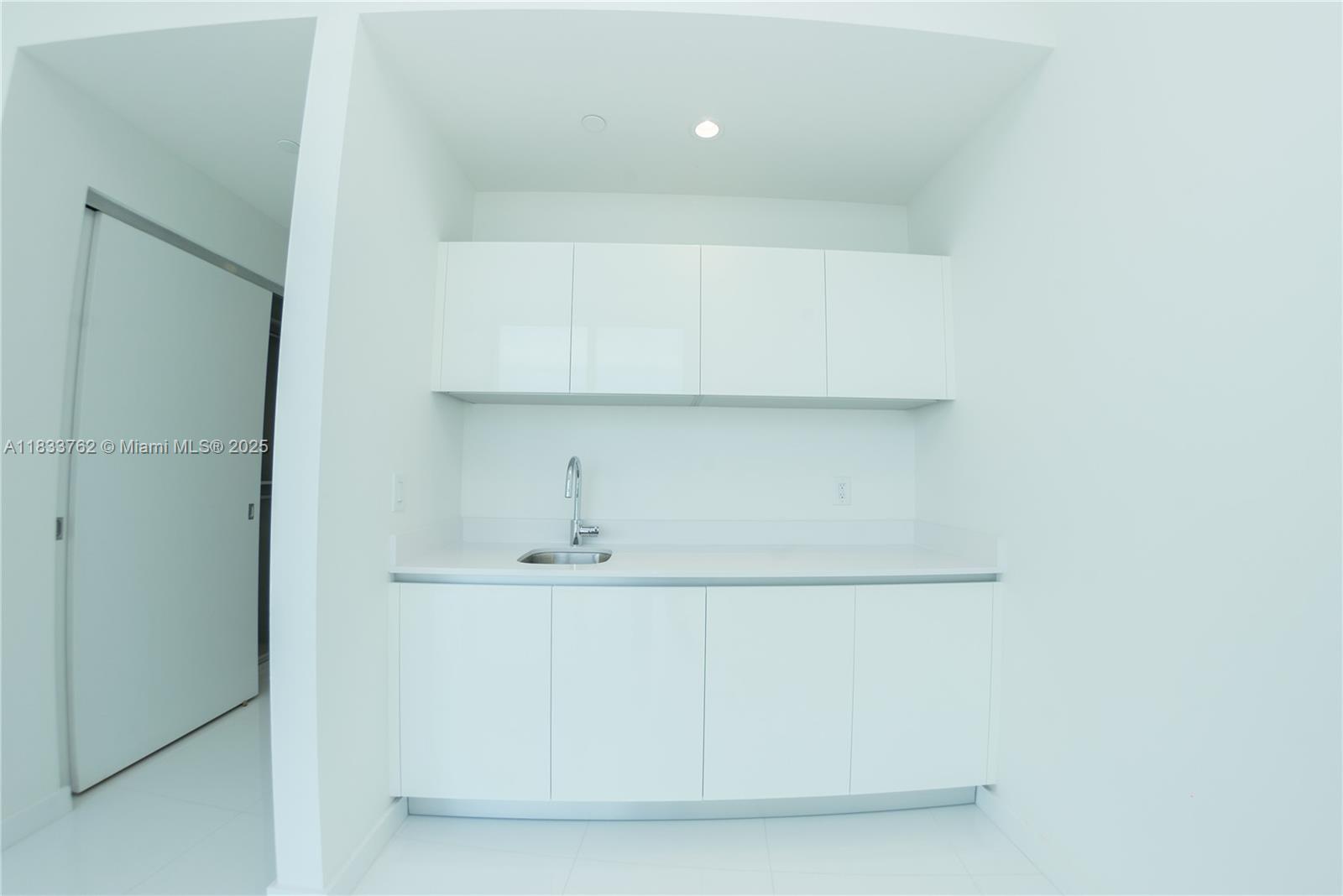 851 NE 1st Ave #2211, Miami FL 33132