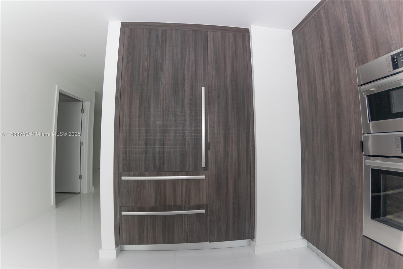 851 NE 1st Ave #2211, Miami FL 33132