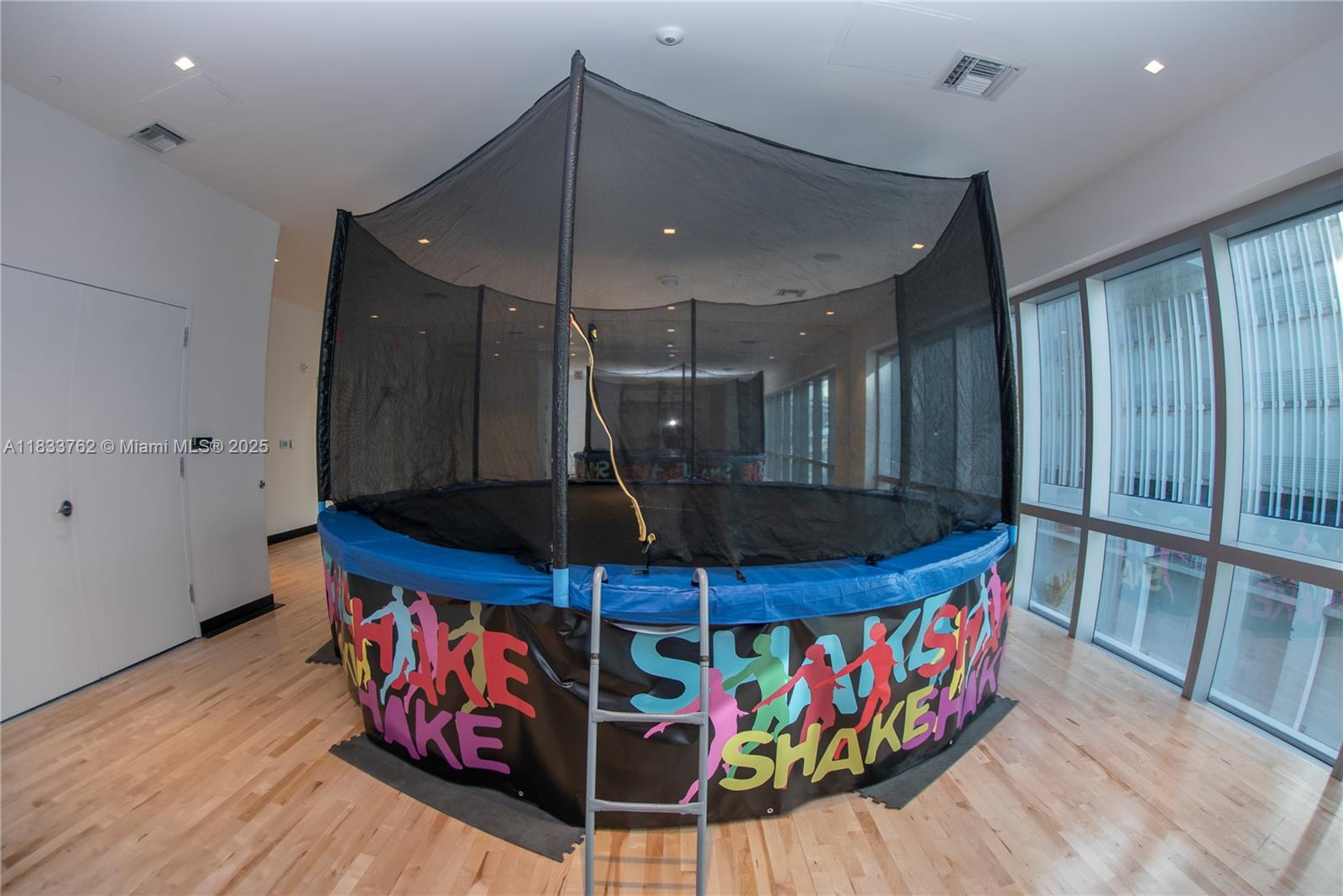 851 NE 1st Ave #2211, Miami FL 33132
