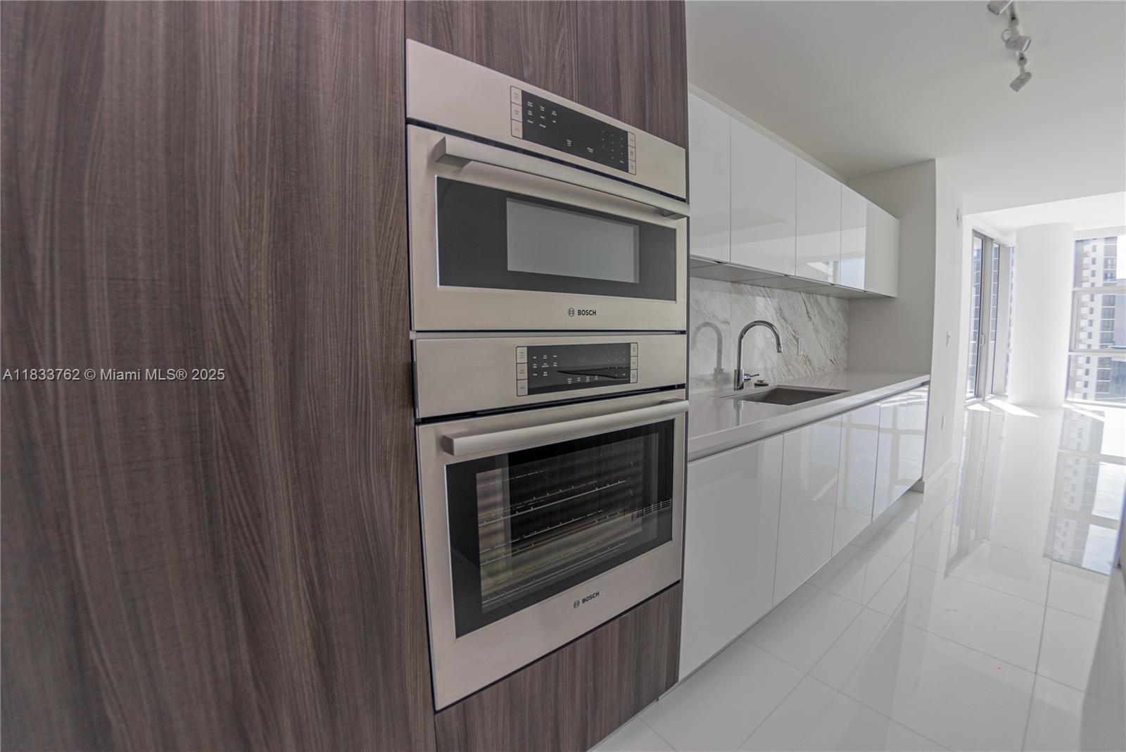 851 NE 1st Ave #2211, Miami FL 33132