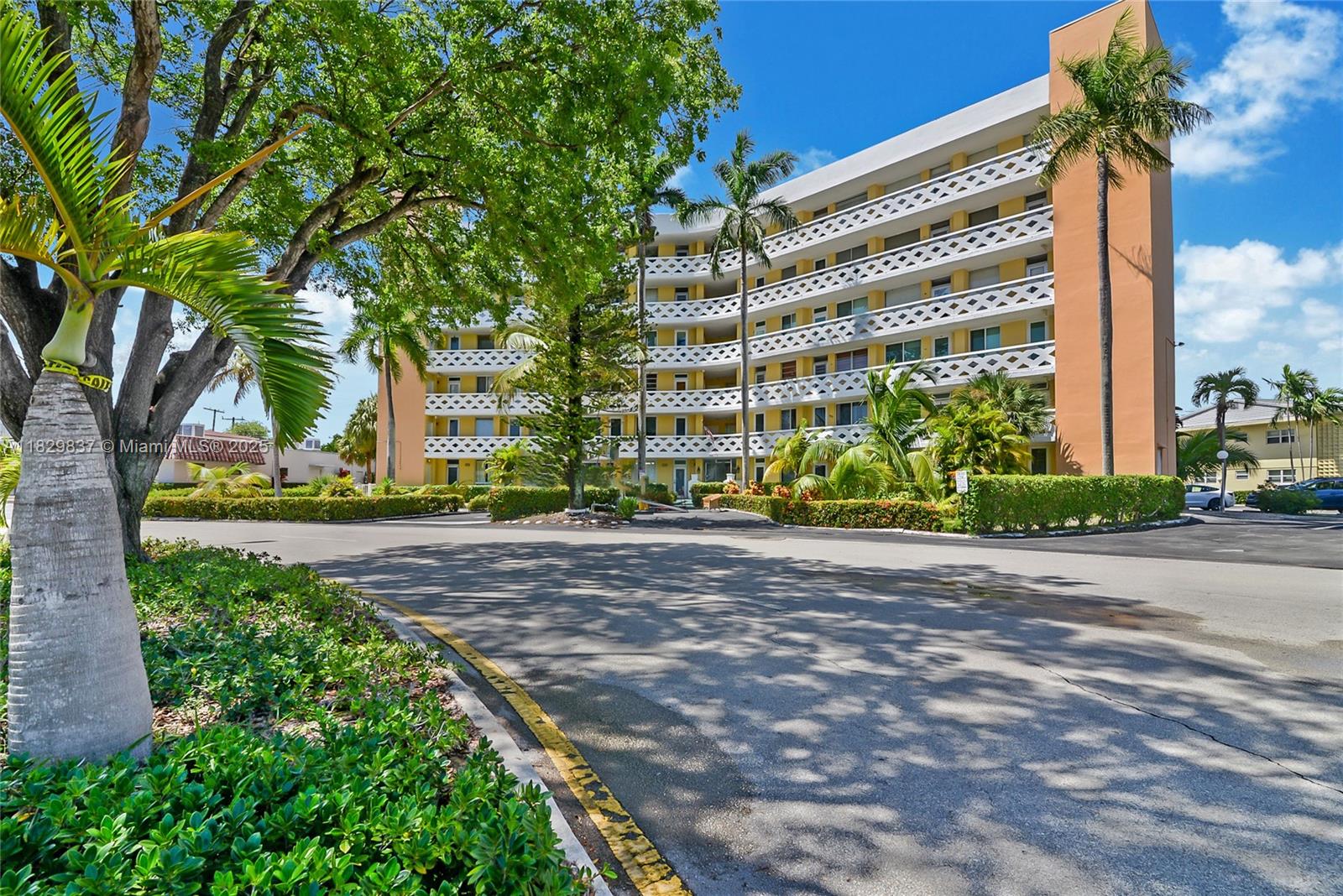 2400 9th St Unit 201, Fort Lauderdale, Florida 33304