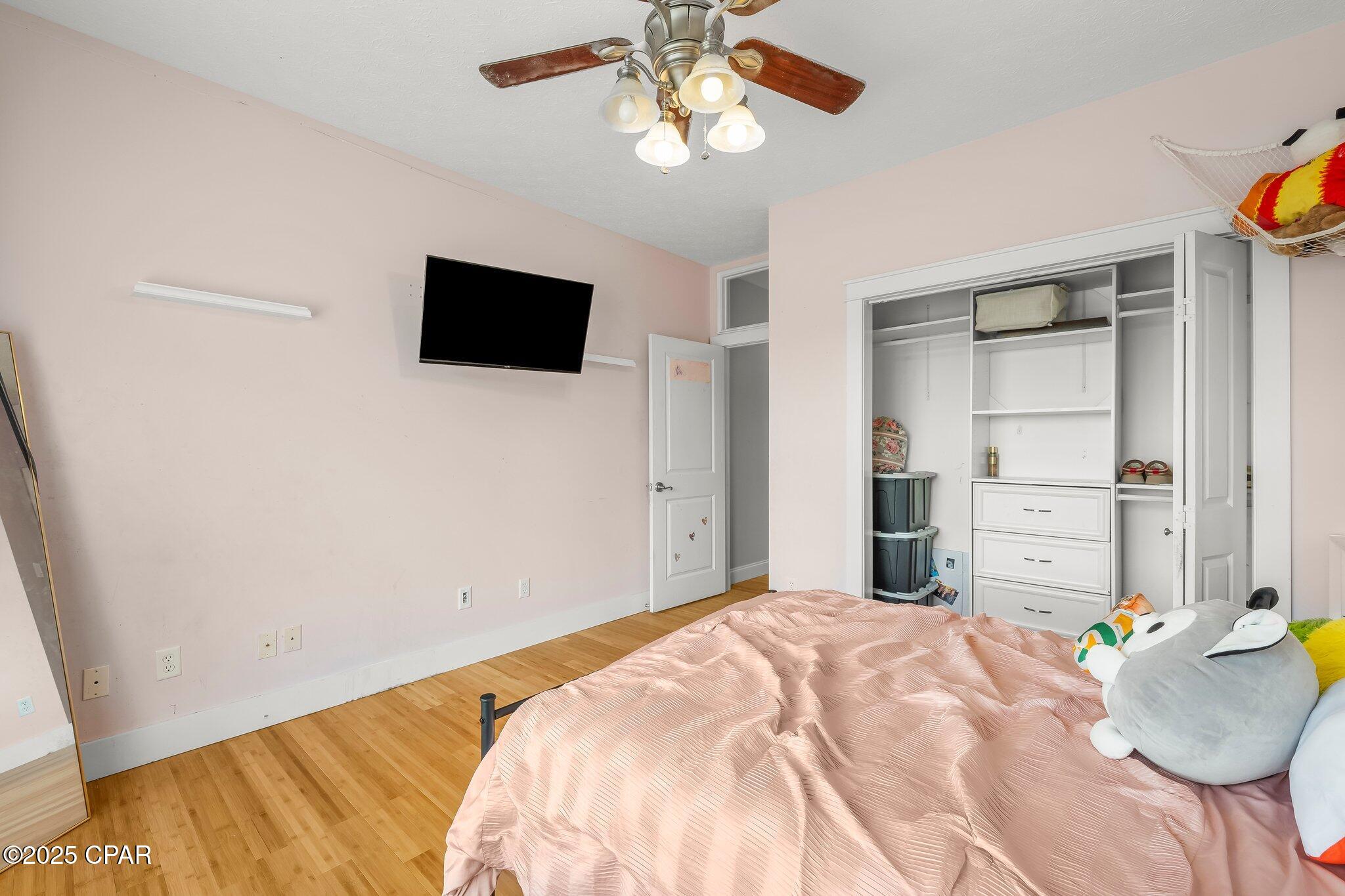 Image 31 For 8618 Wood Circle