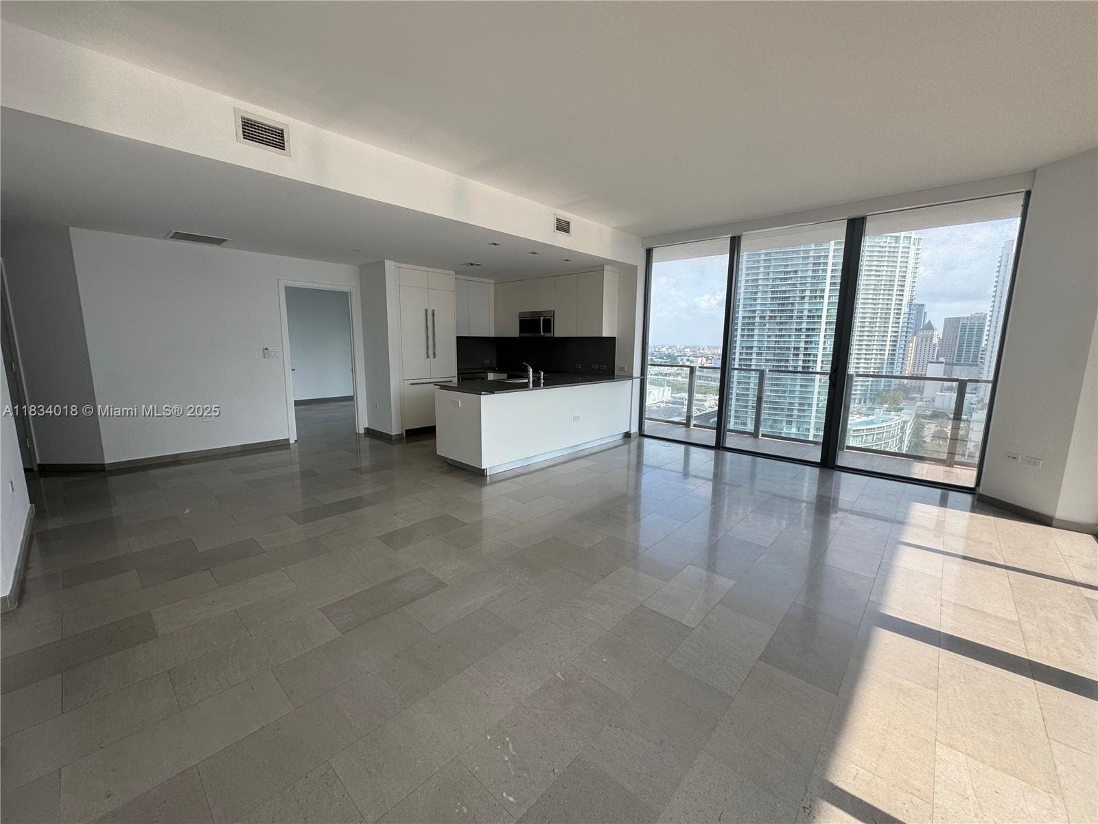 88 SW 7th St #1711, Miami FL 33130