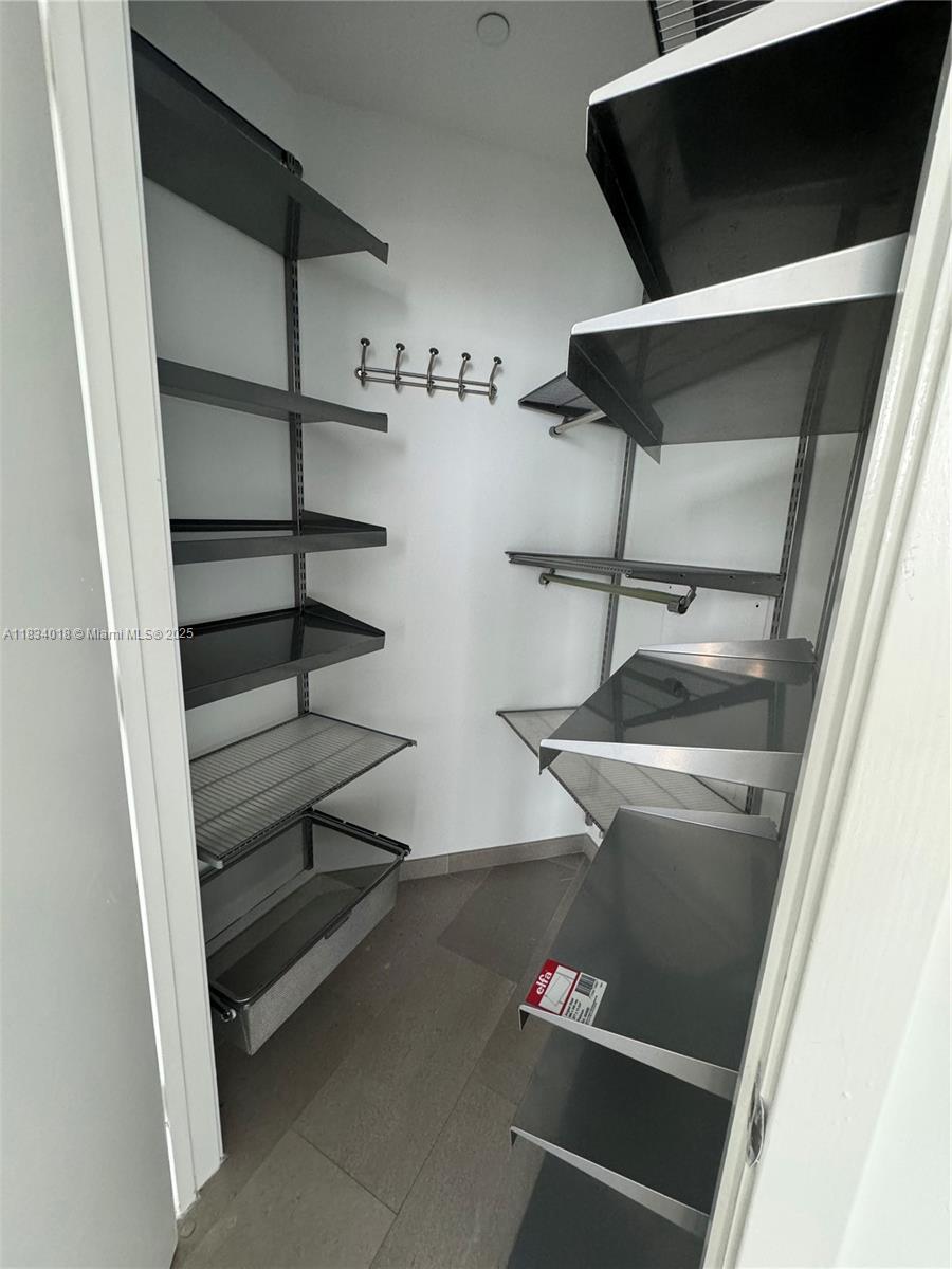 88 SW 7th St #1711, Miami FL 33130