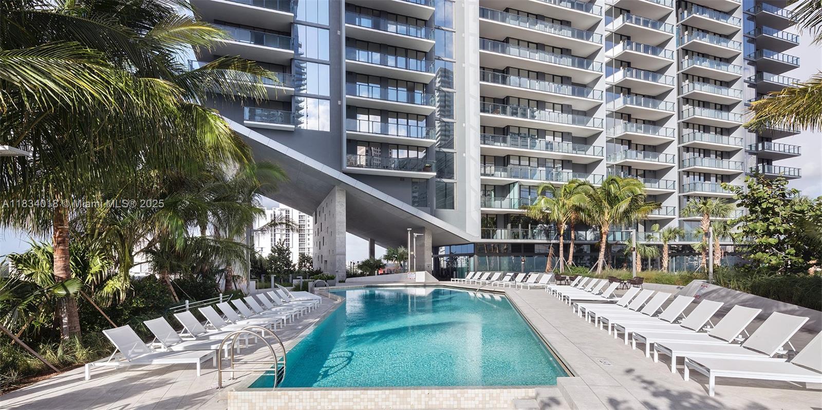 88 SW 7th St #1711, Miami FL 33130