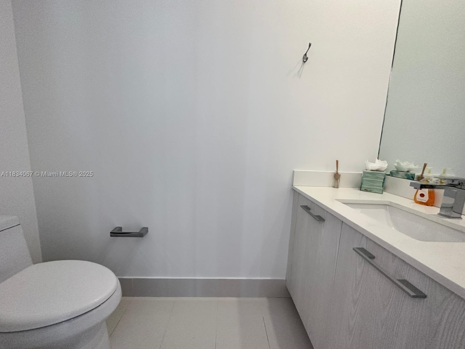 45 SW 9th St #4508, Miami FL 33130