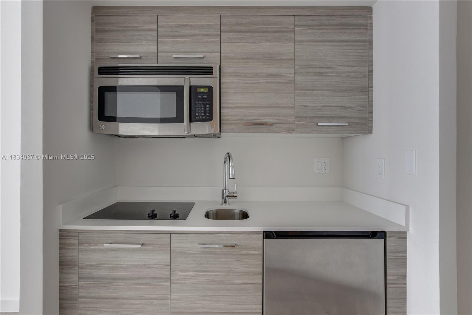 Property photo # 6
