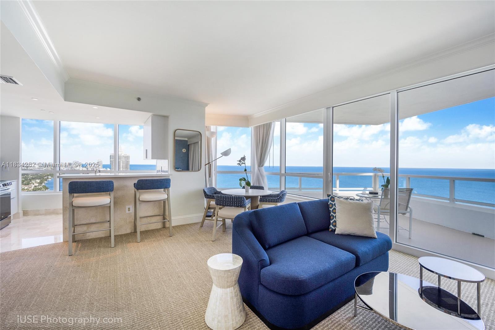 Apartamento à Venda em Miami Beach, FL