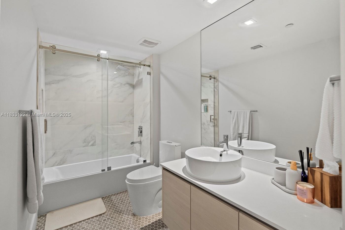 4250 Biscayne Blvd #1218, Miami FL 33137