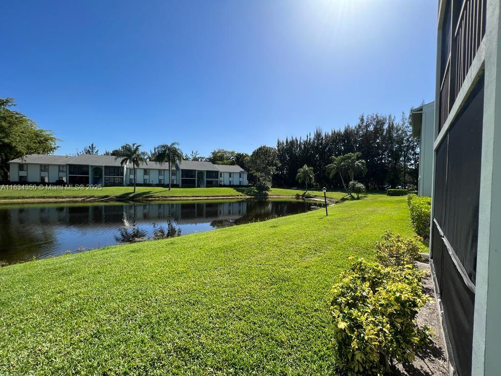 Palm Club West Village 1