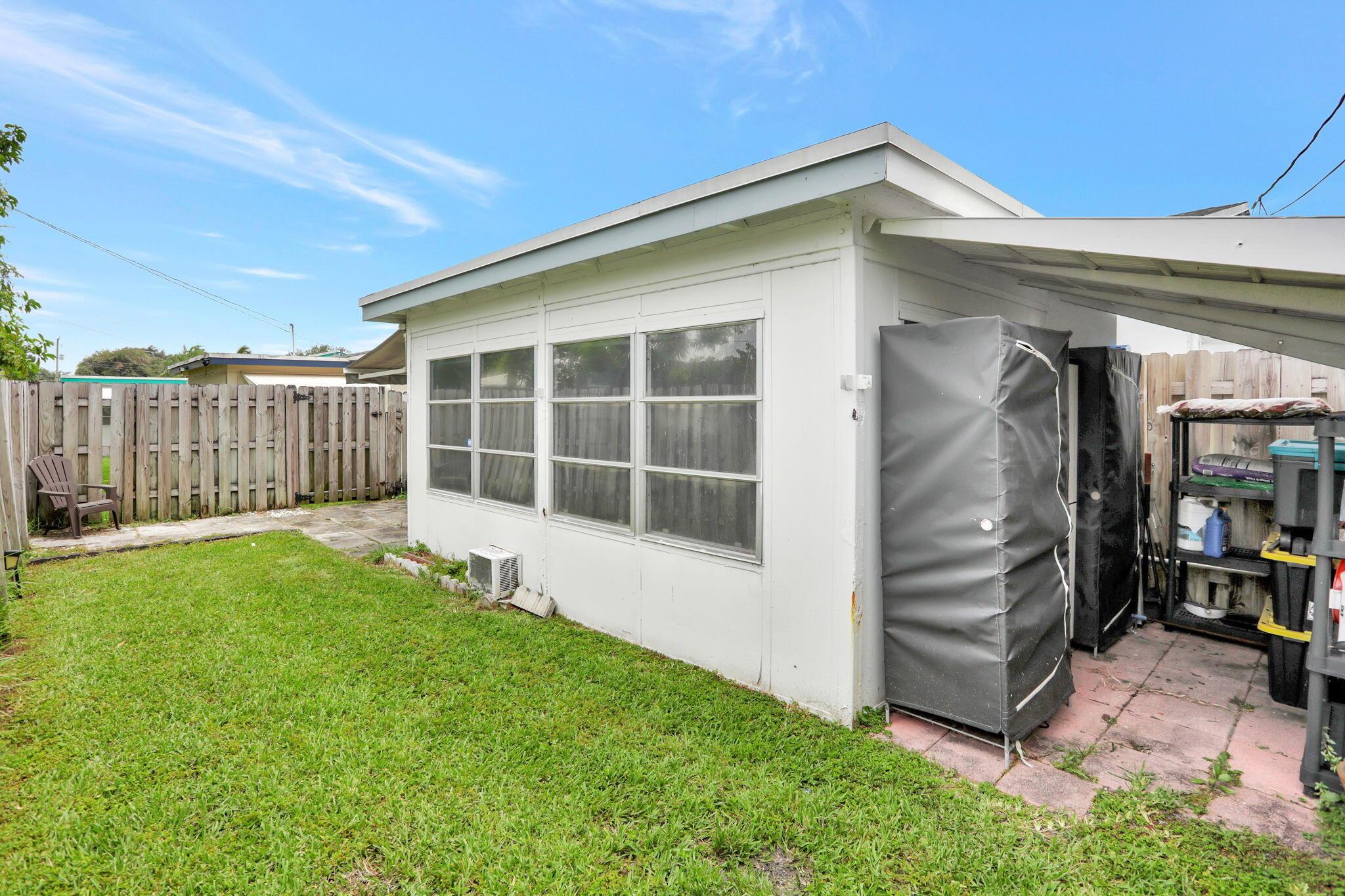 Photo 26 of home located at 4902 NW 27 Way, Tamarac FL