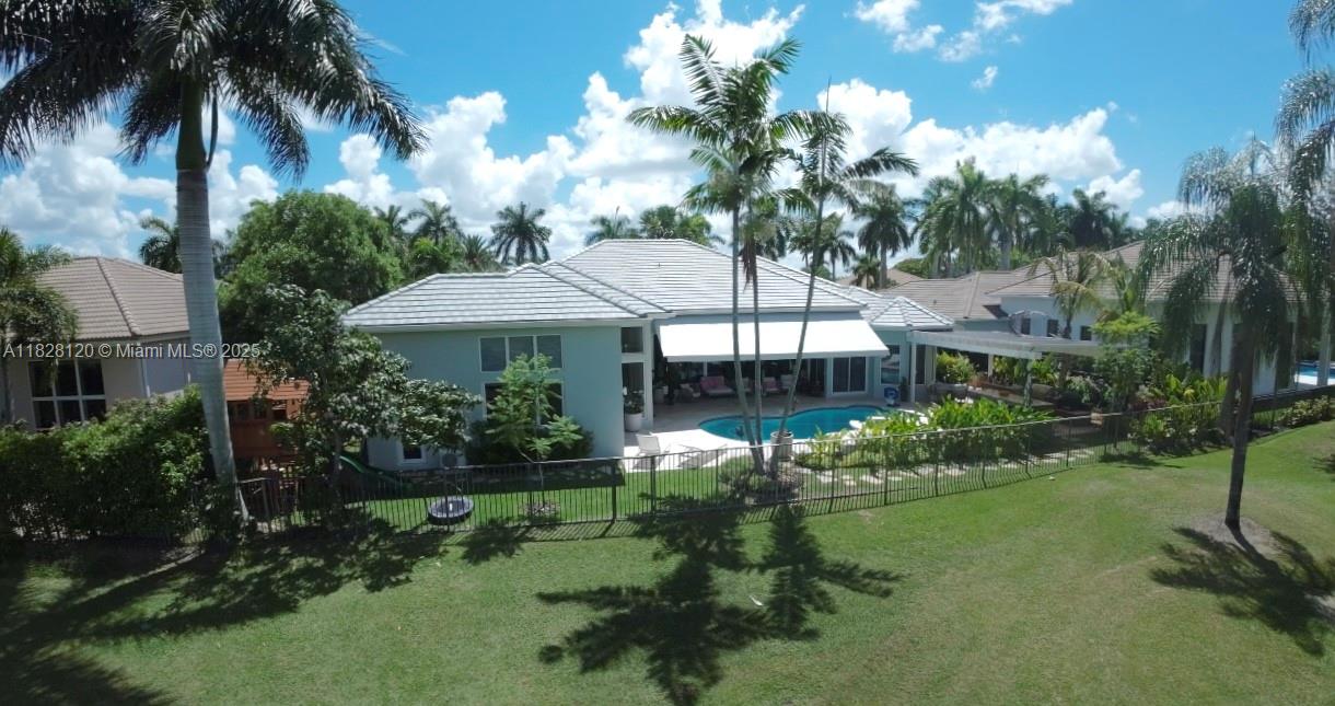 Weston Hills Country Club