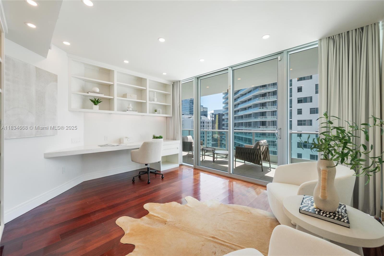 1331 Brickell Bay Dr #2705, Miami FL 33131