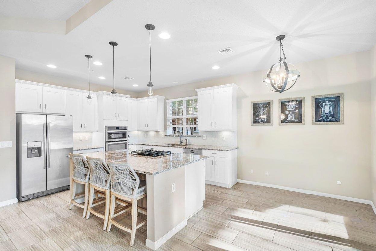 Image to showcase the property located at 195 Tresana Boulevard 167