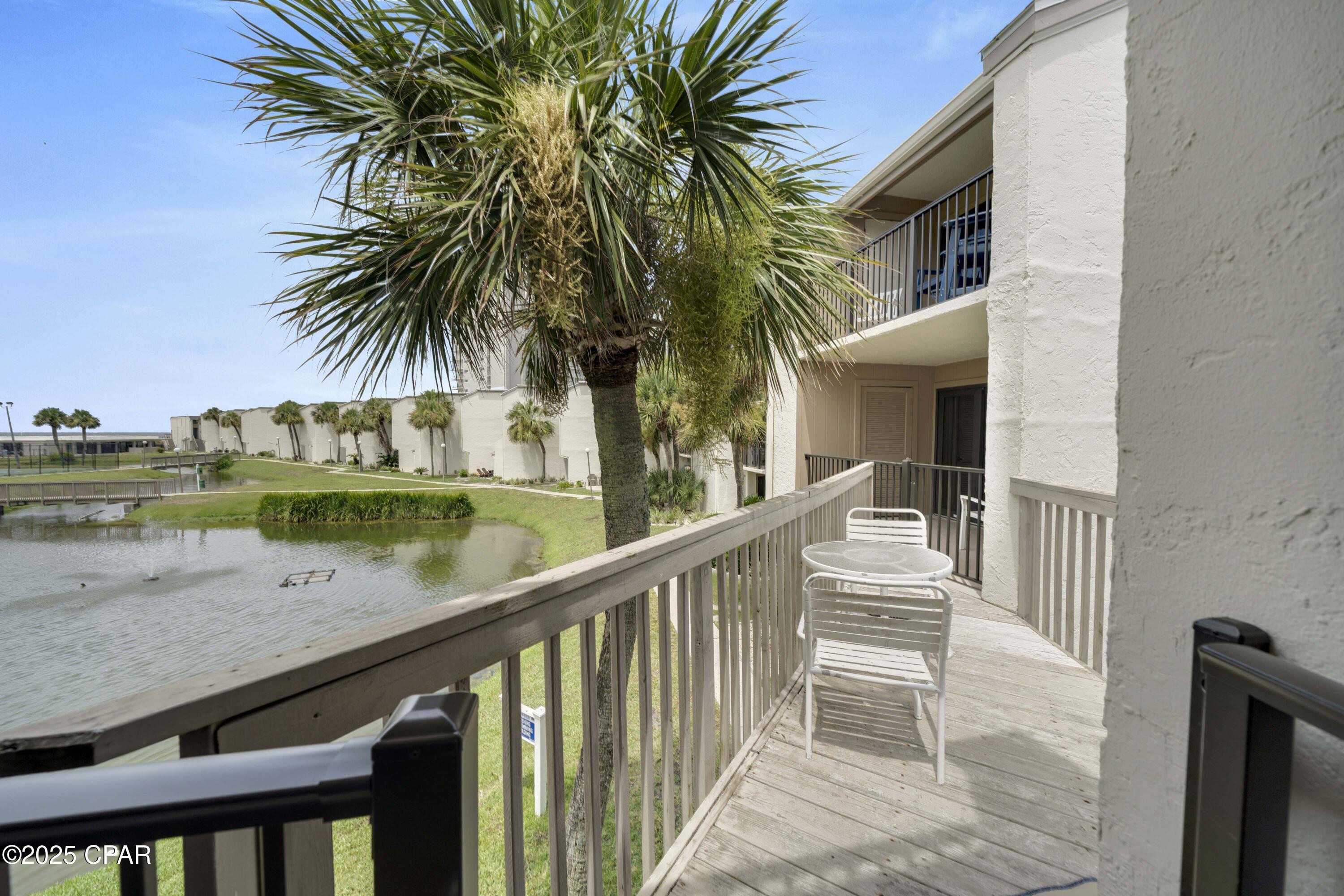 Image 16 For 8727 Thomas Drive B18
