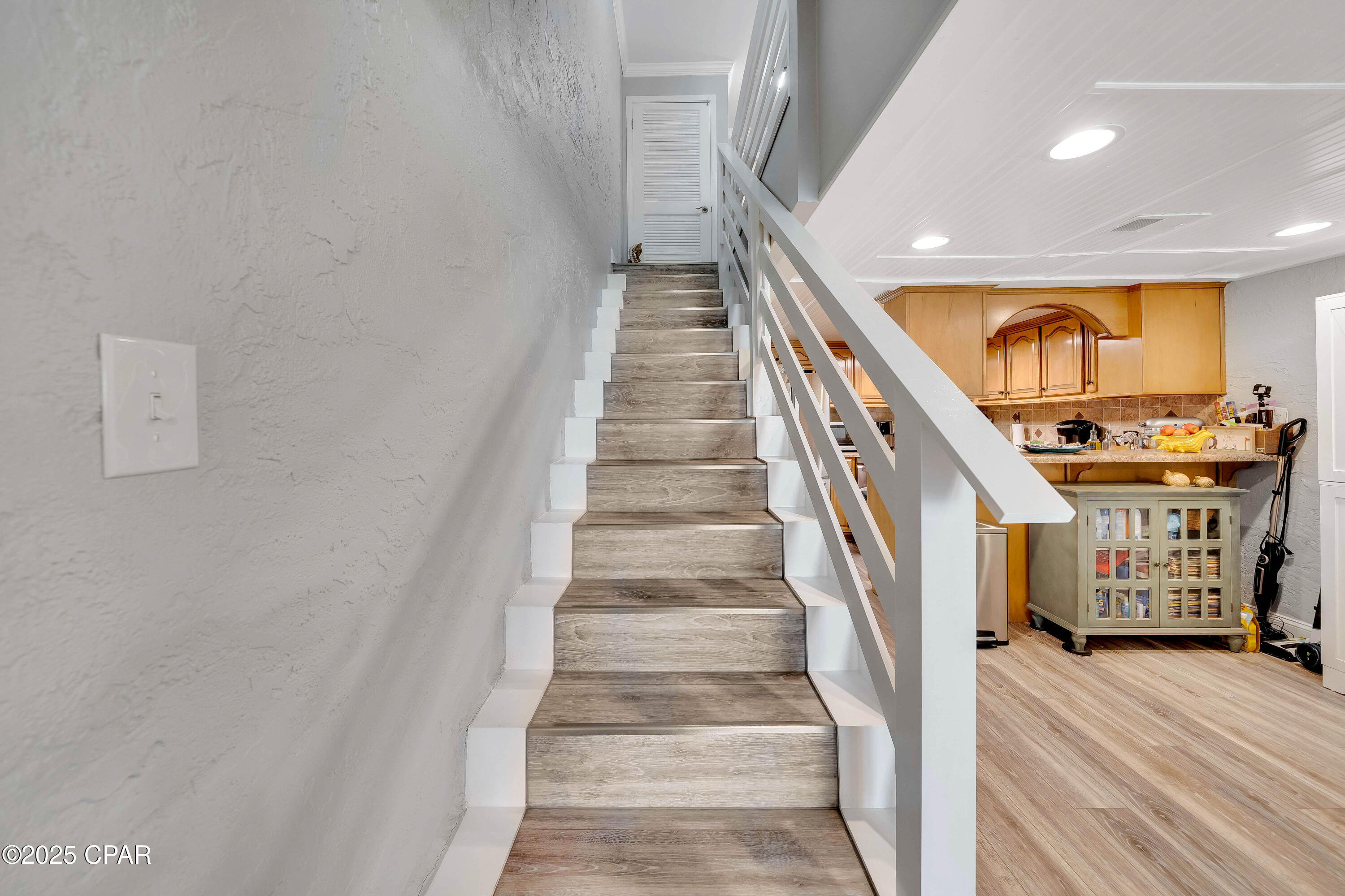 Image 18 For 8727 Thomas Drive B18