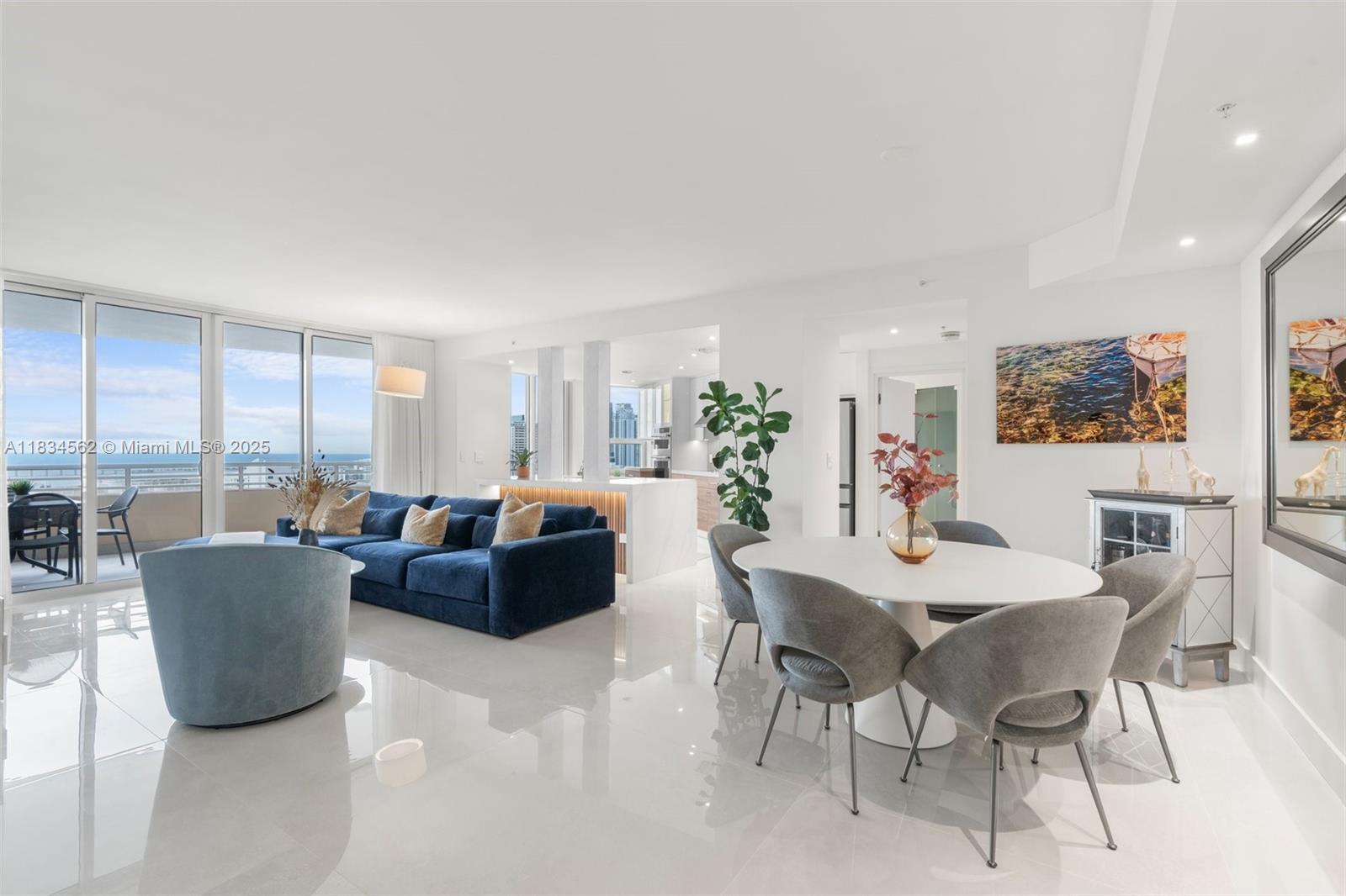 848 Brickell Key Dr #2705, Miami FL 33131
