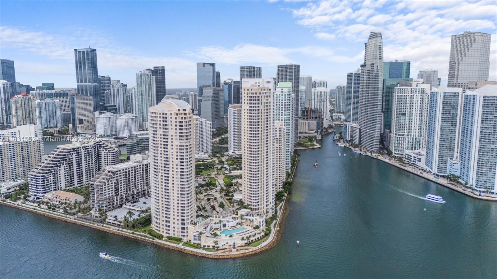 848 Brickell Key Dr #2705, Miami FL 33131