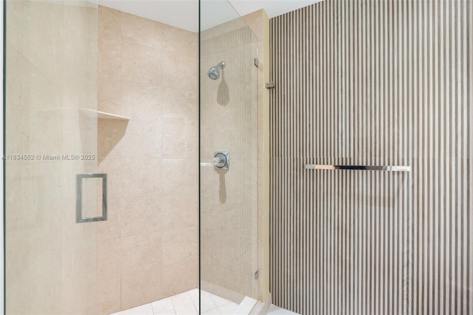 848 Brickell Key Dr #2705, Miami FL 33131