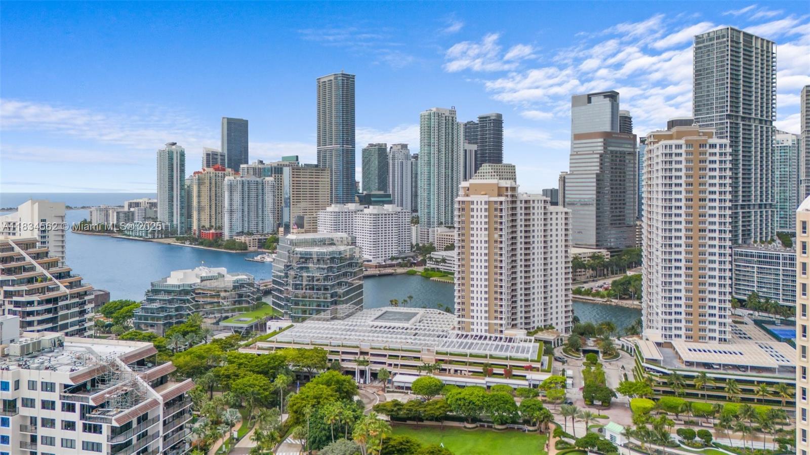848 Brickell Key Dr #2705, Miami FL 33131