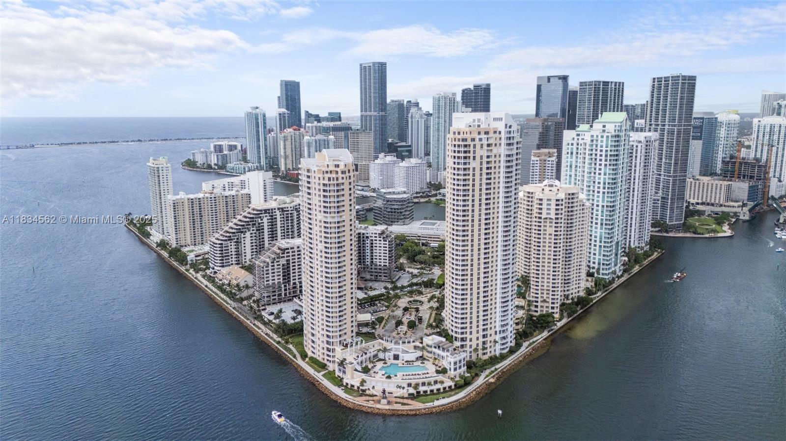 848 Brickell Key Dr #2705, Miami FL 33131