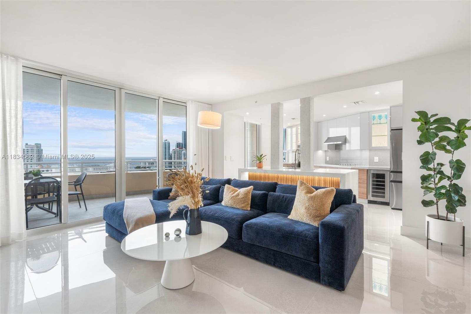848 Brickell Key Dr #2705, Miami FL 33131