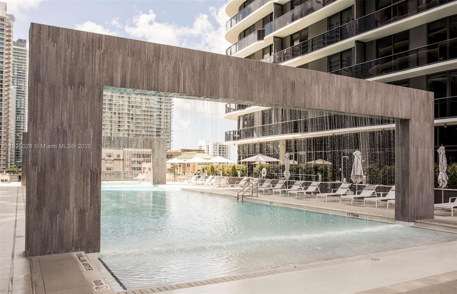 55 SW 9 #3008, Miami FL 33130